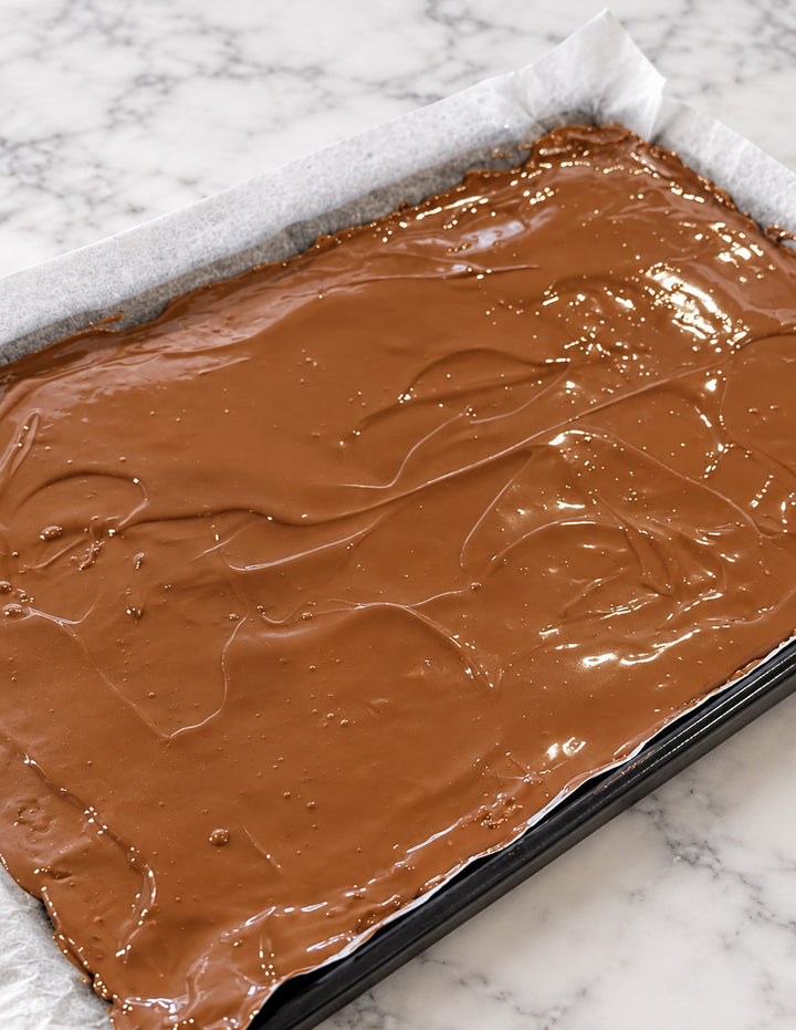 Macadamia Nut Butter Toffee Crunch - with Wattleseed